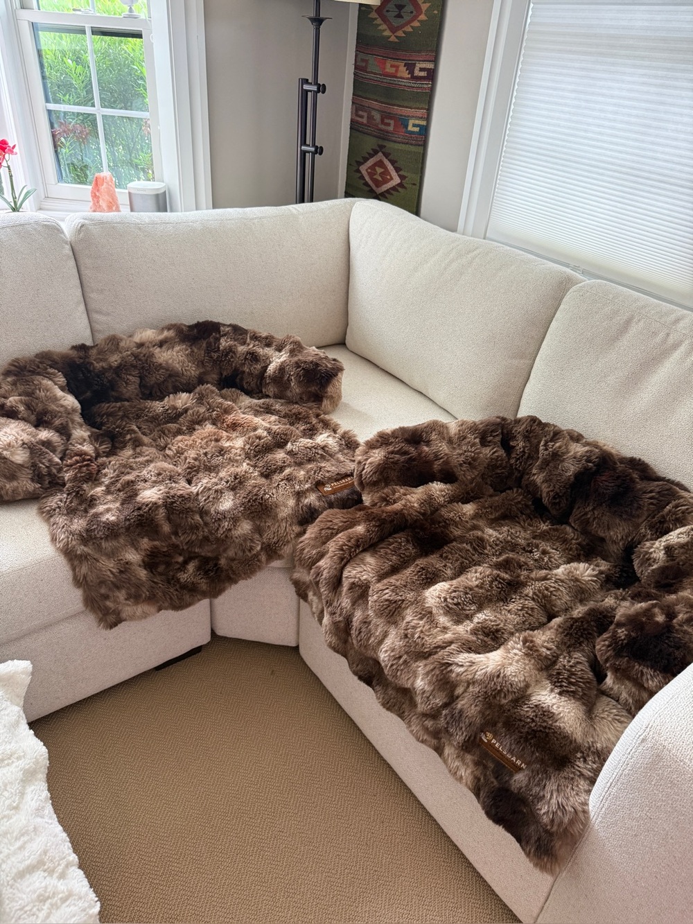 Pelsbarn Luxurious Brown Faux Fur Throw Blanket